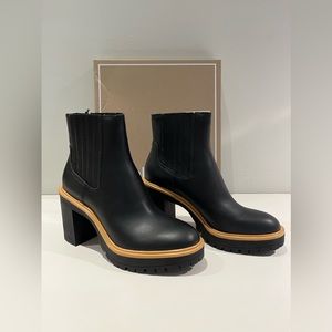 Dolce Vita Caster H2O BRAND NEW 8.5 runs small